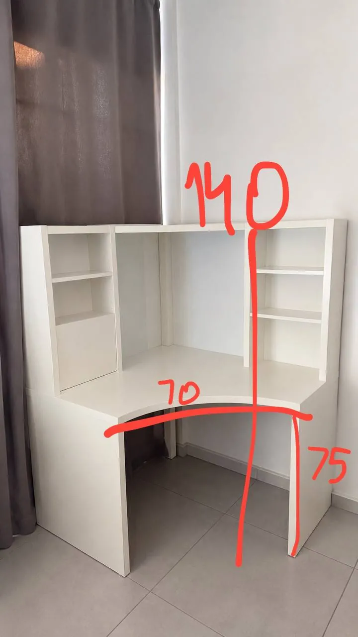Продам компьютерный стол IKEA