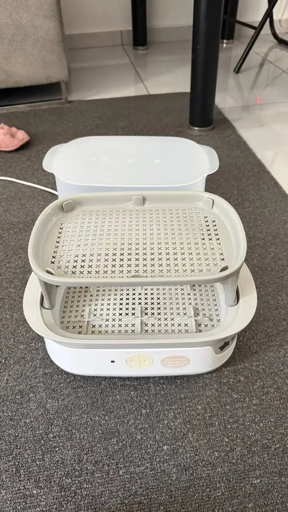 Электрический стерилизатор для бутылочек Tommee Tippee — 40€