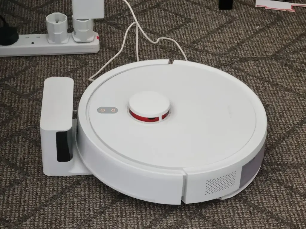 Xiaomi Robot Vacuum S20 White —