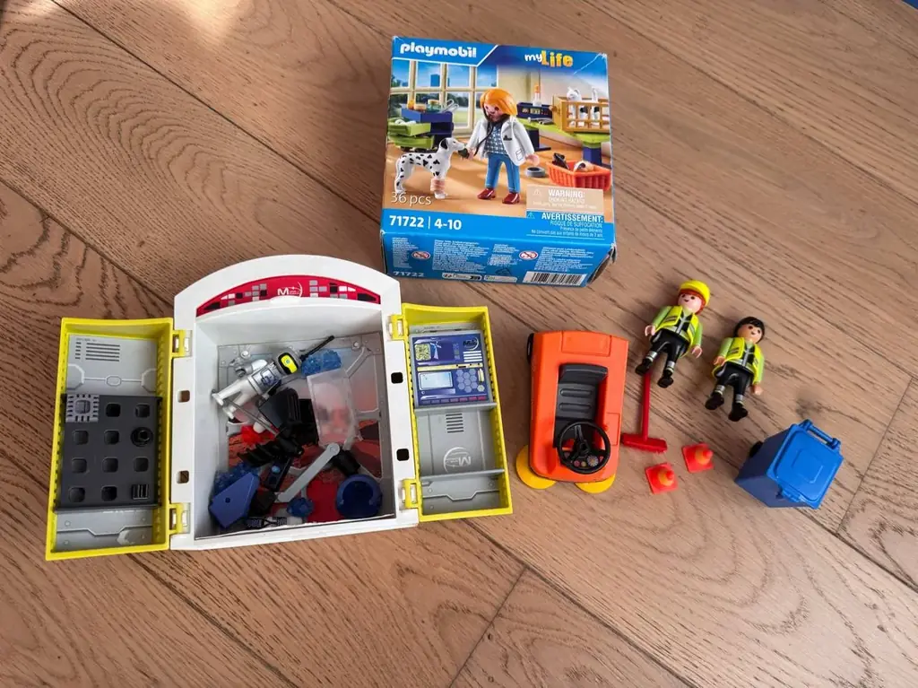 3 набора Playmobil