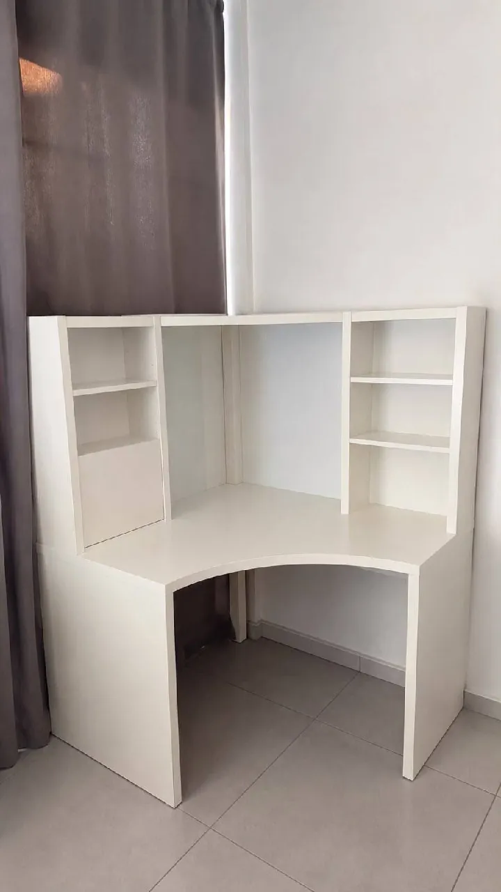 Продам стол IKEA