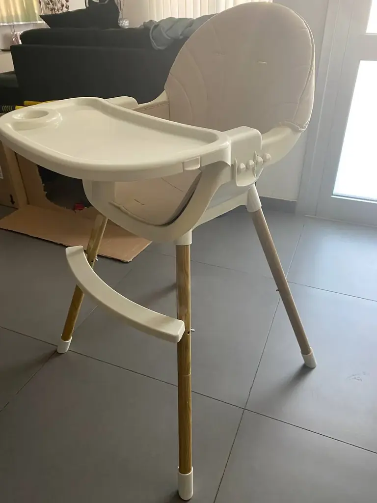 Продаю детский стул для ребенка 40€. Самовывоз, Лимассол.