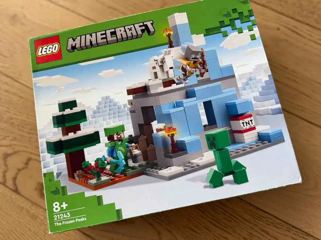 Lego Minecraft 8+