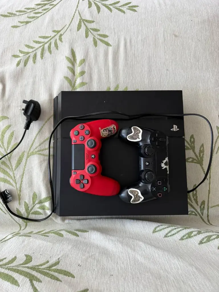 PS4 б/у 100€, Limassol, Agios Athanasios