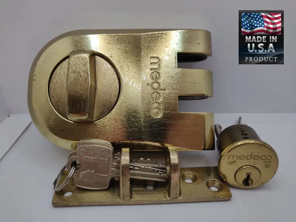 Супер мощный замок от компании "medeco" D-10 series-Deadbolts-HIGH SECURITY LOCK.Новый.Вес:1225гр.С…