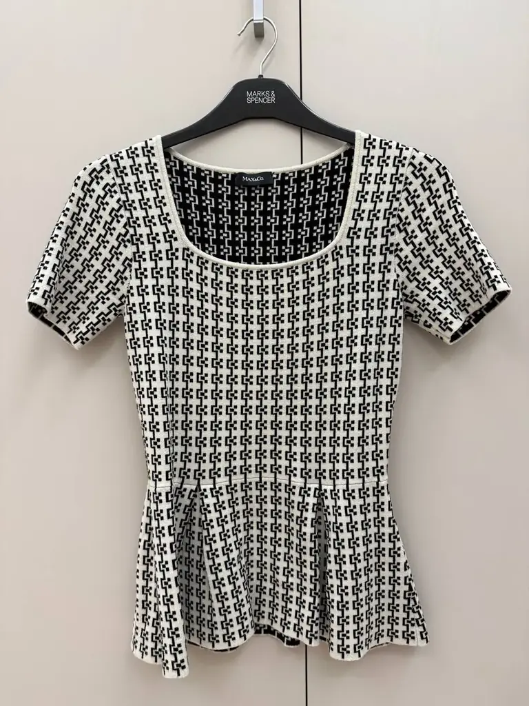 Продам кофту с коротким рукавом Max&Co