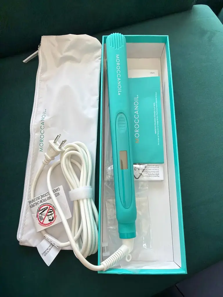 Moroccanoil Perfectly Polished Titanium Flat Iron