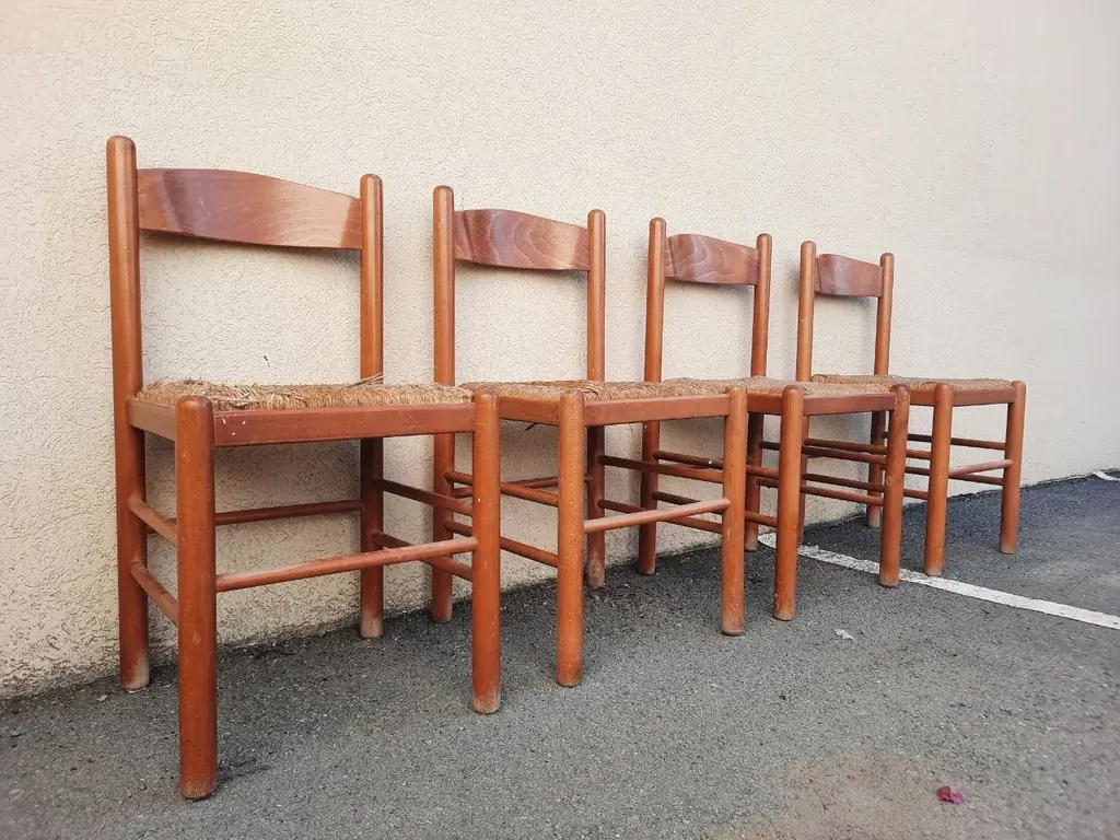 Стулья из массива дерева
