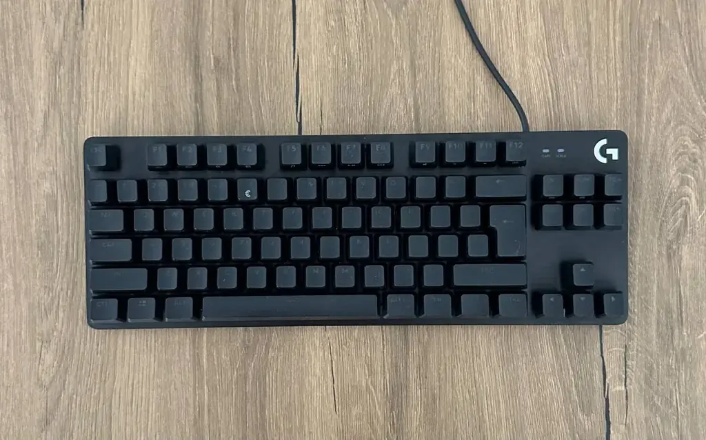 Клавиатура Logitech G413 в идеальном состоянии