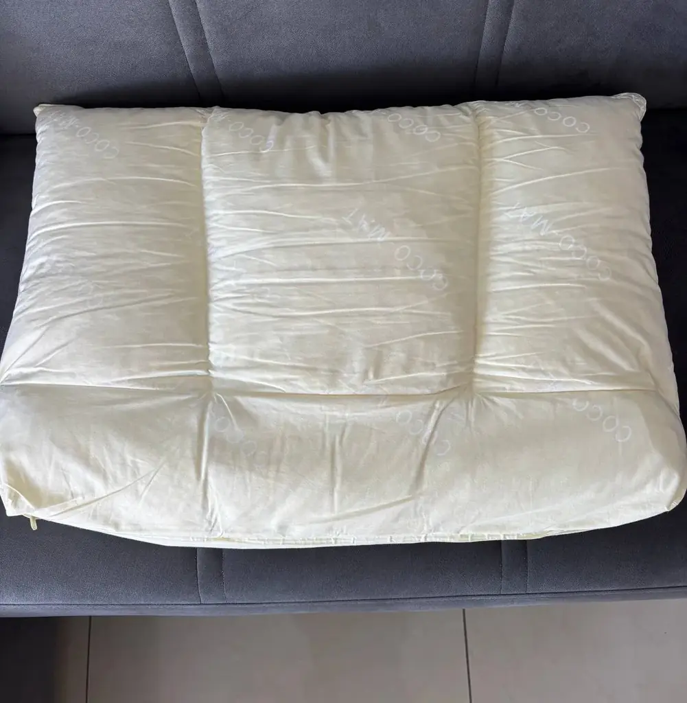 Продаю подушку COCO-MAT.