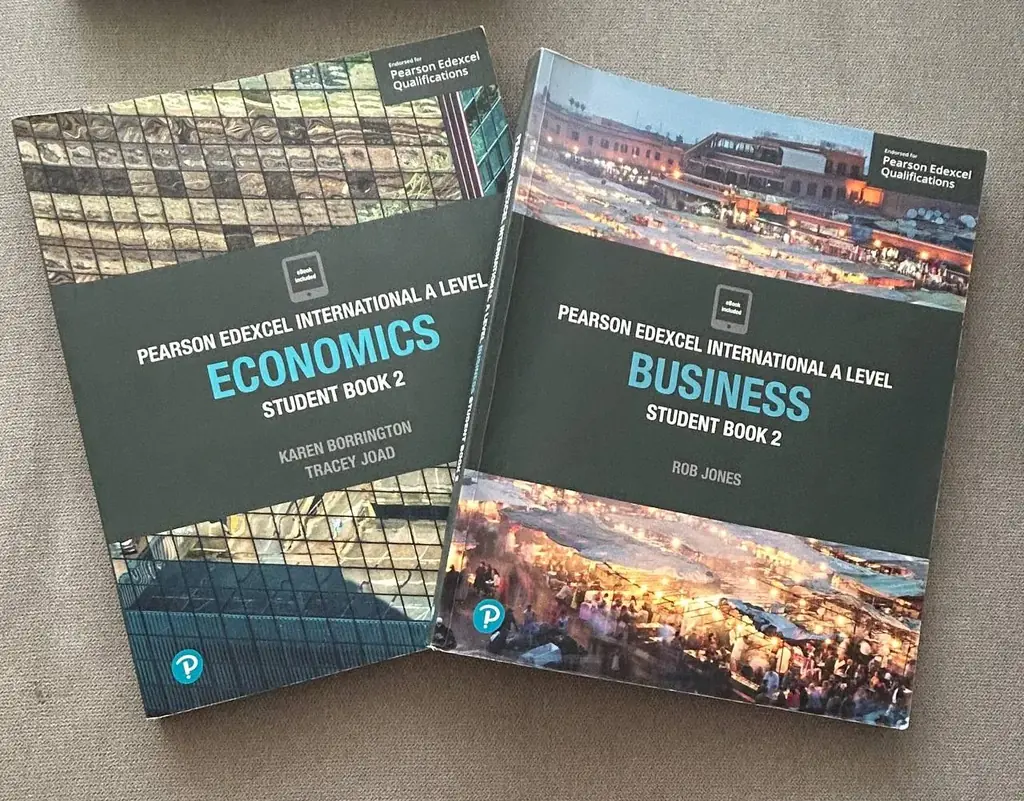 Economics Student Book GSCE(9-1)-€8