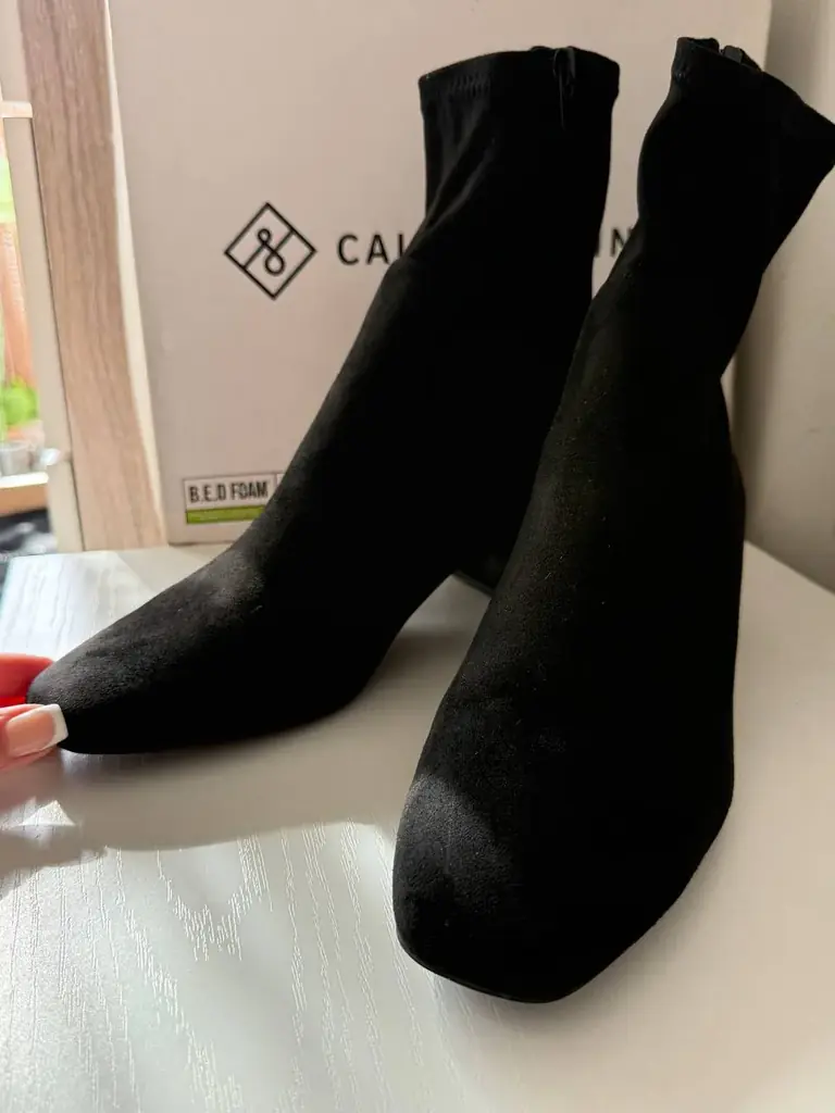 Черные ботильоны (эко-замша), Call It Spring byALDO, размер 42.5 EU, надевались 1 раз, €35 Лимассол