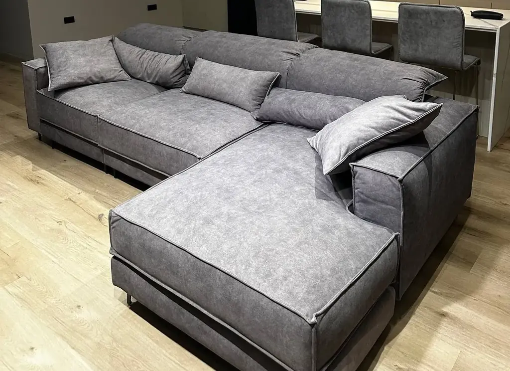 Диван, почти новый! 1100€ самовывоз Лимассол