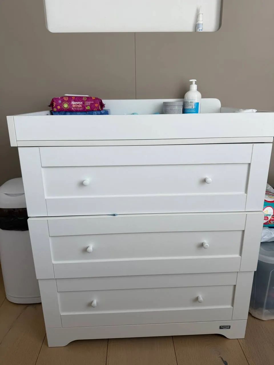 Детский комод с местом для пеленания , был куплен в Mothercare за 400€, продам за 150€, состояние и…