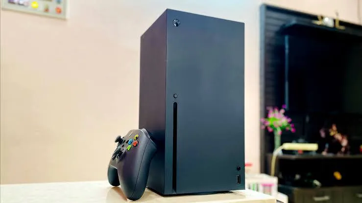 Xbox Series X perfect condition used only a few times for flight simulator- with 1 controller and c…