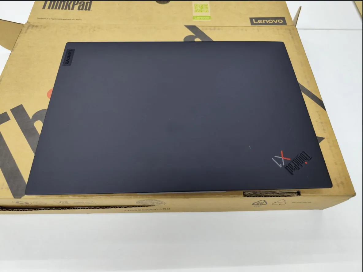 Lenovo ThinkPad X1 Carbon Gen 10 (Open Box, новый)
