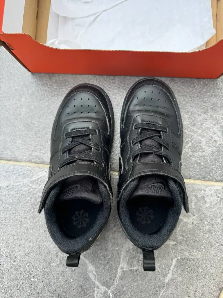 Кожаные кроссовки NIKE