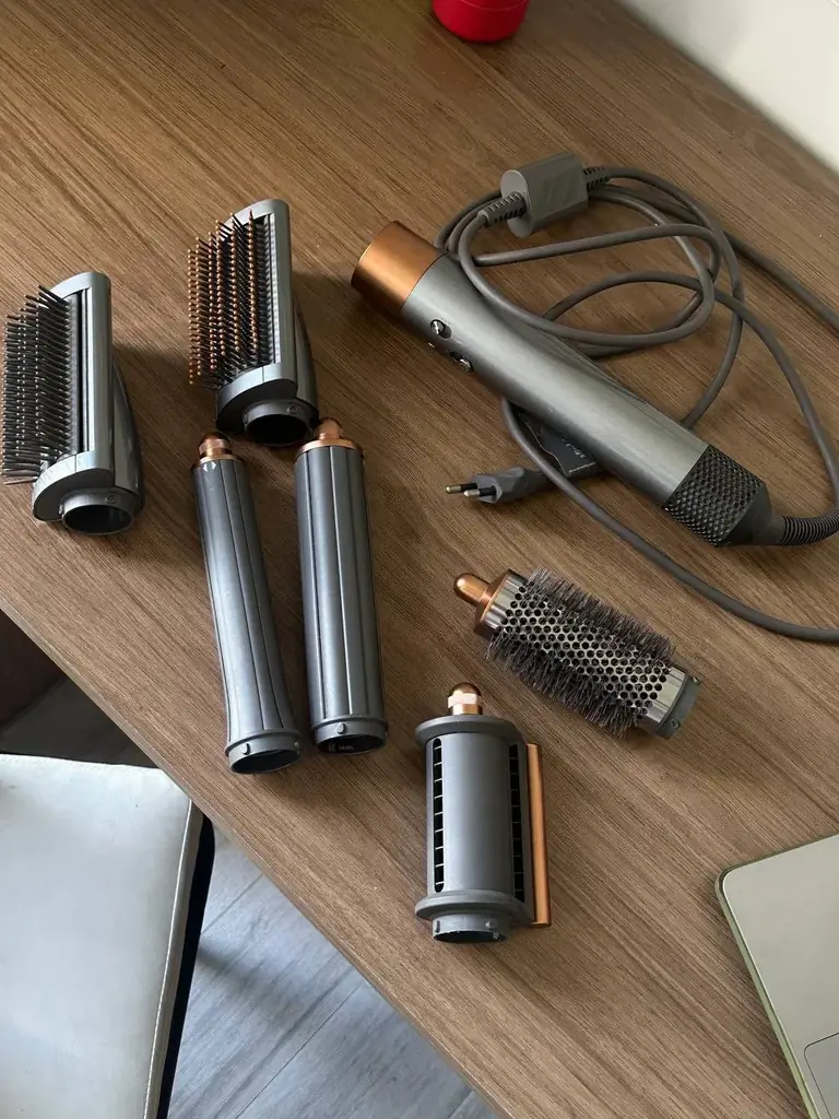 Продаю Dyson Airwrap Styler