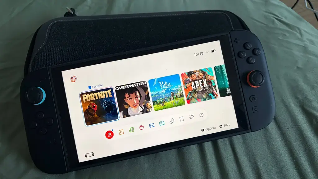 Продам Nintendo switch 2 , продаю потому что не использую. Без коробки . Есть небольшие косяки ,  н…