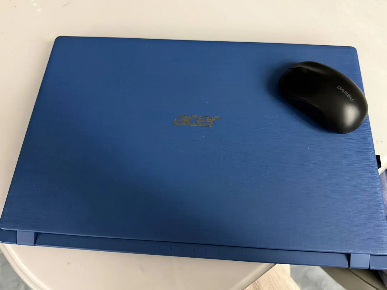 Продам ноутбук Acer Aspire A315-51-59PA в хорошем состоянии.