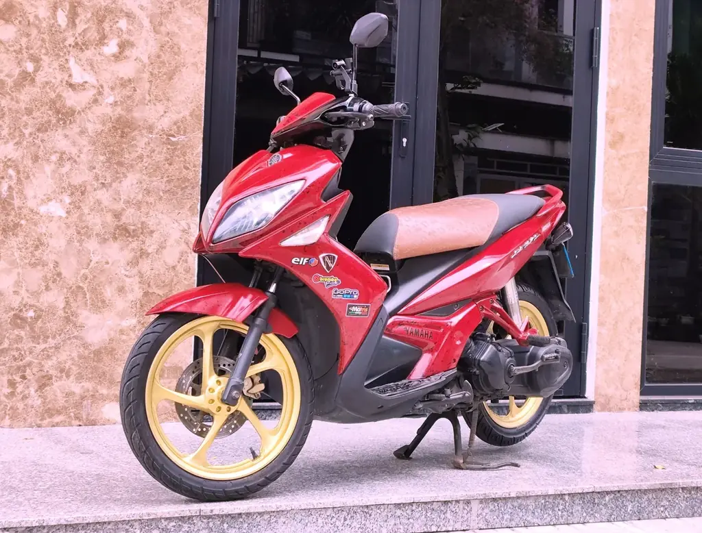 Продам Yamaha Nouvo LX 4