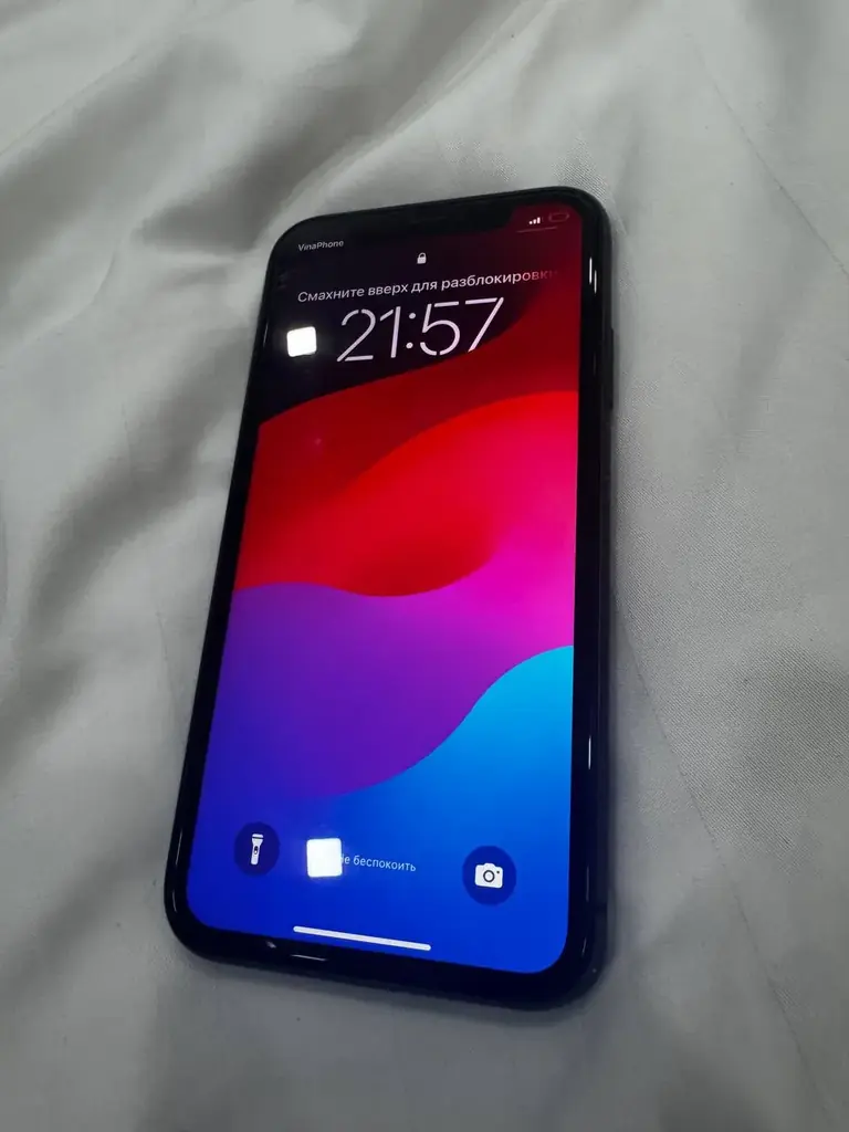Продам Iphone 11 в очень хорошем косметическим состоянием