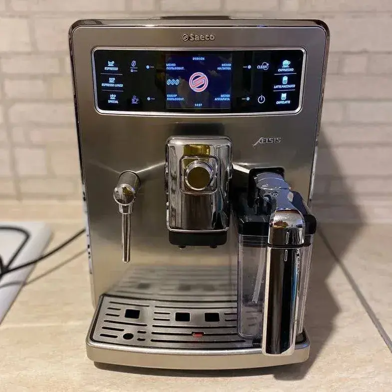 Кофемашина PHILIPS SAECO