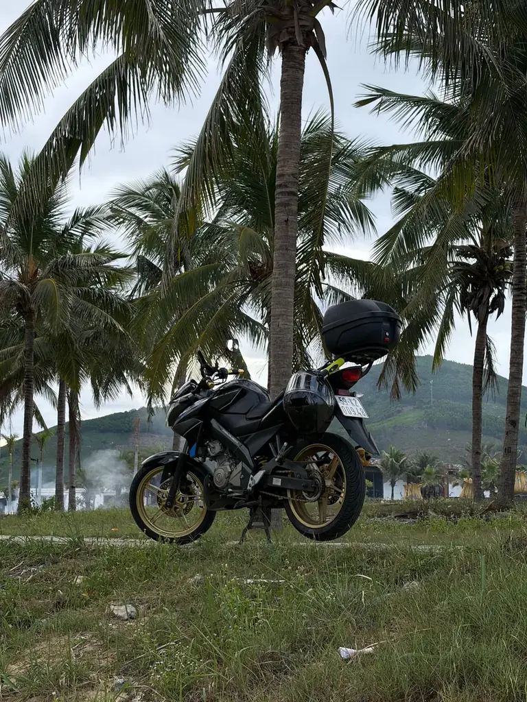 🏍️ Продаю верного друга Yamaha FZ150i — надежный и экономичный байк, отлично подойдет для осваиван…