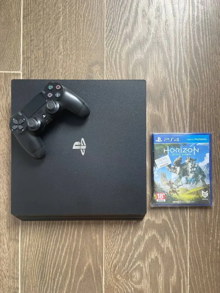 Продаю Sony PlayStation 4 Pro 1TB 🎮