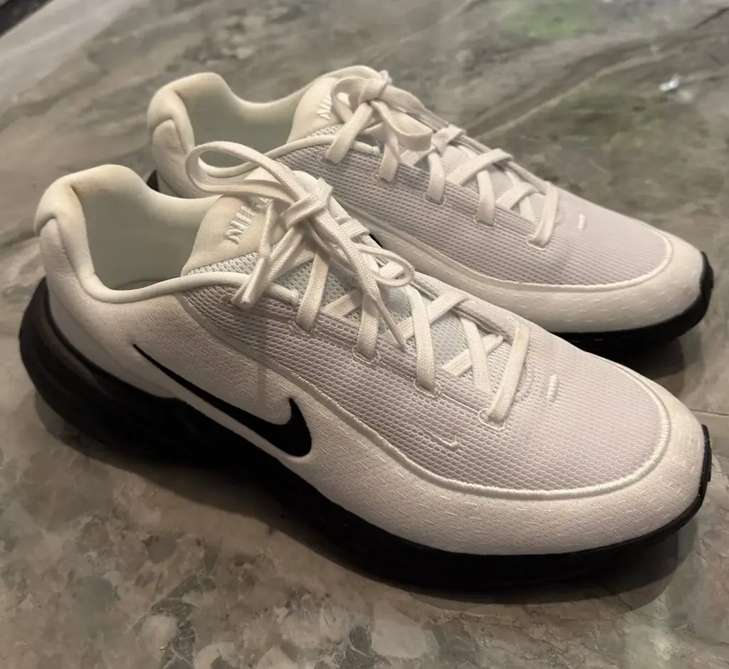 Nike — почти новые