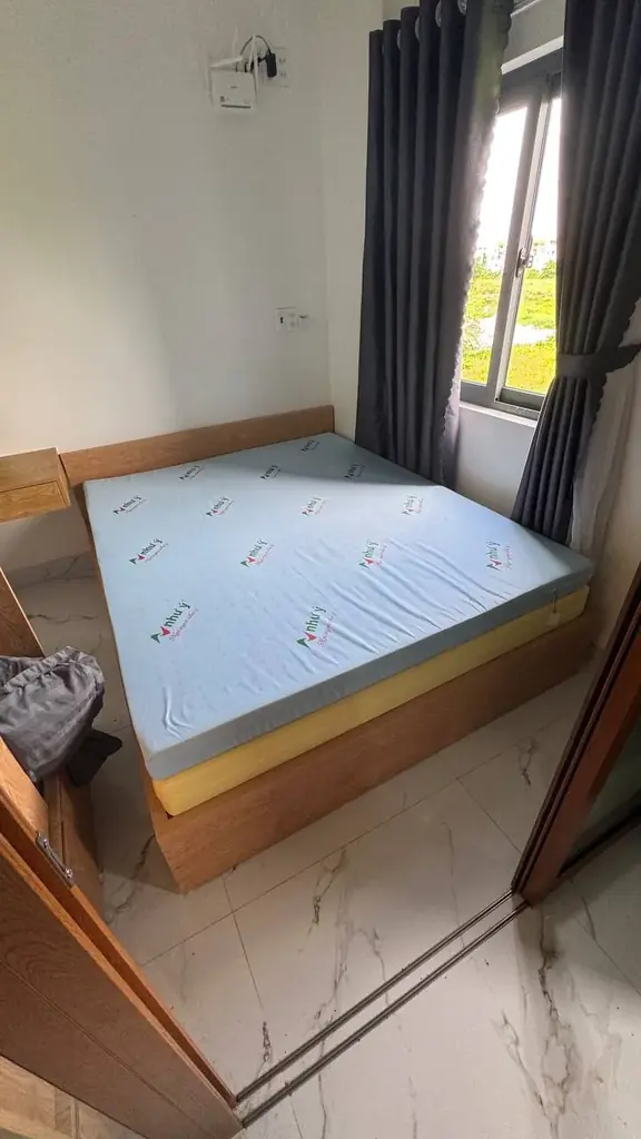 Продам мягкий матрас, самый мягкий, который смог найти в ДаНанге
