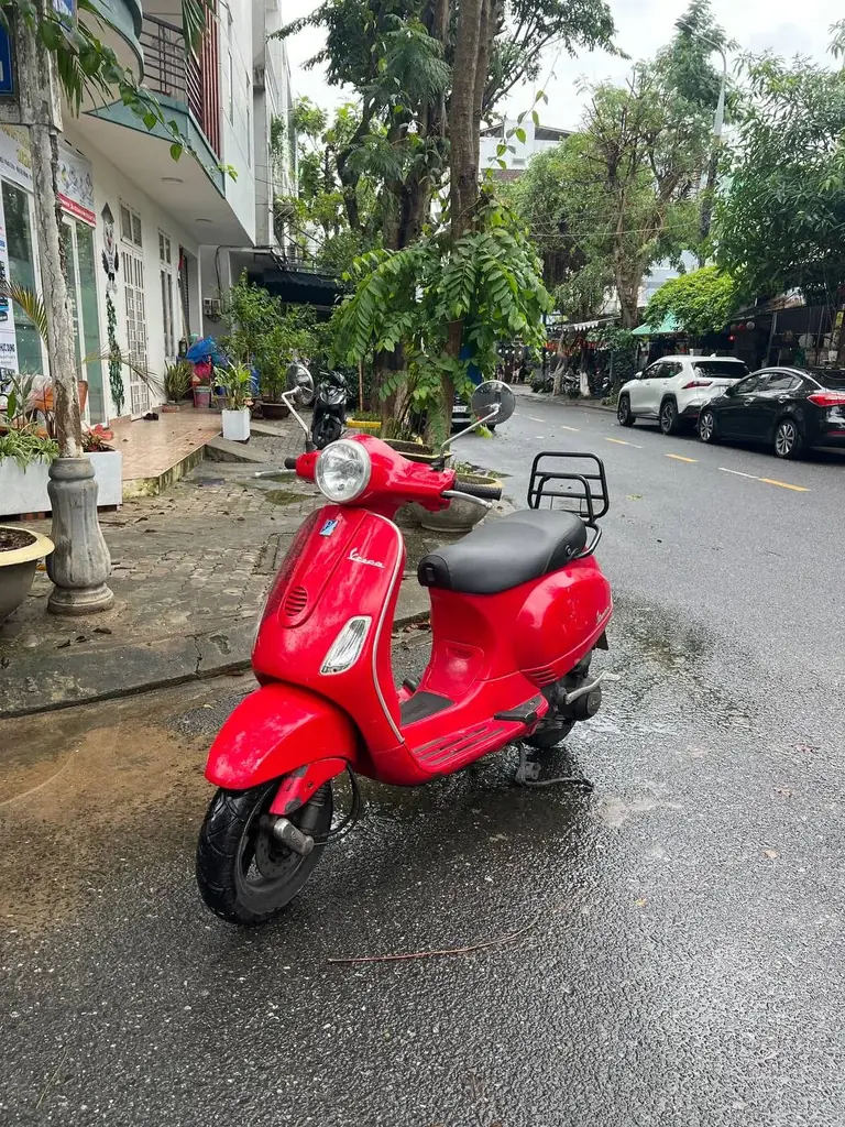 Продам мопед Vespa lx 150 кубов.