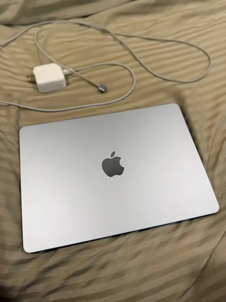 ✔️MacBook Air M4/16Gb(ОЗУ)256Gb.