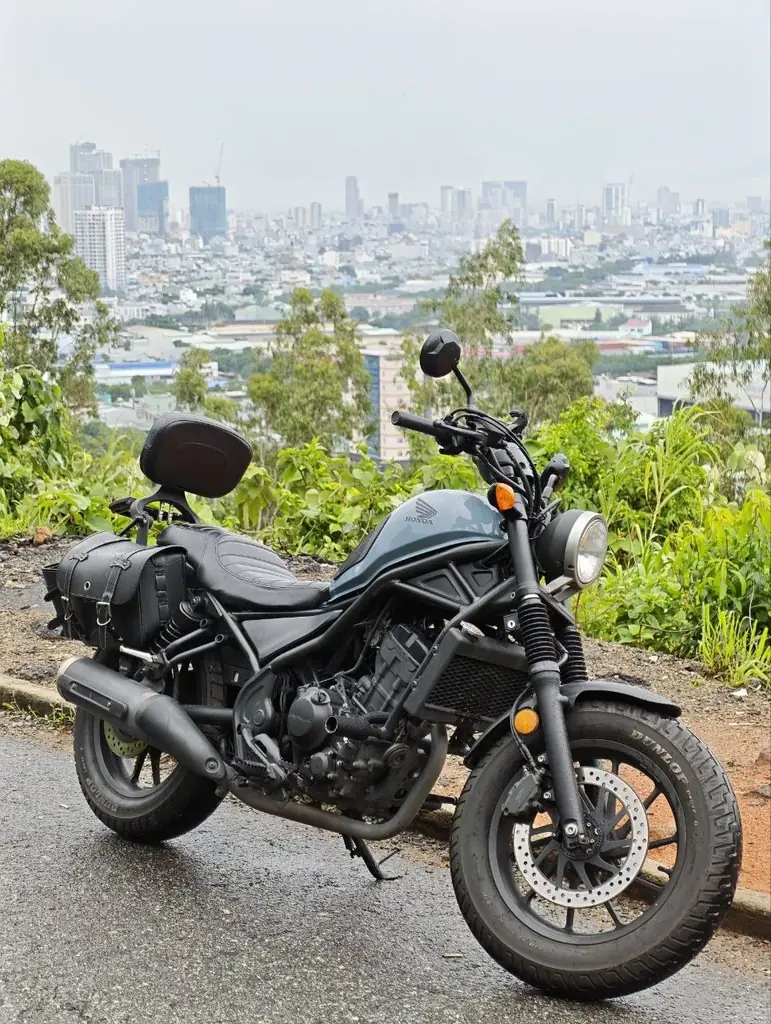 продам honda rebel 300. 19 год, 20000+ пробег. Состояние отличное, установлен автономный gps трекер…