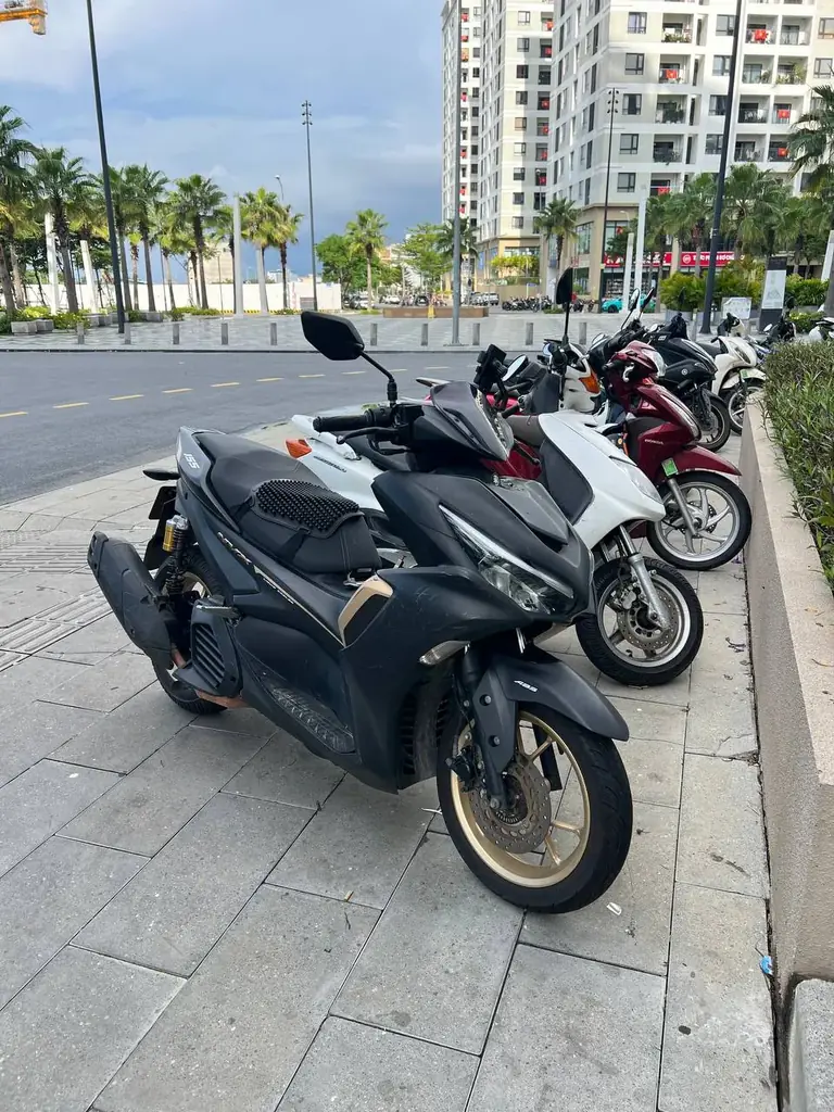 Продам Yamaha NVX 155