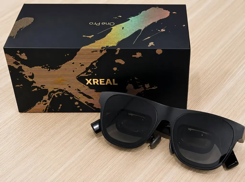 Продаю XREAL One Pro — состояние отличное, пользовался всего около 2 недель.