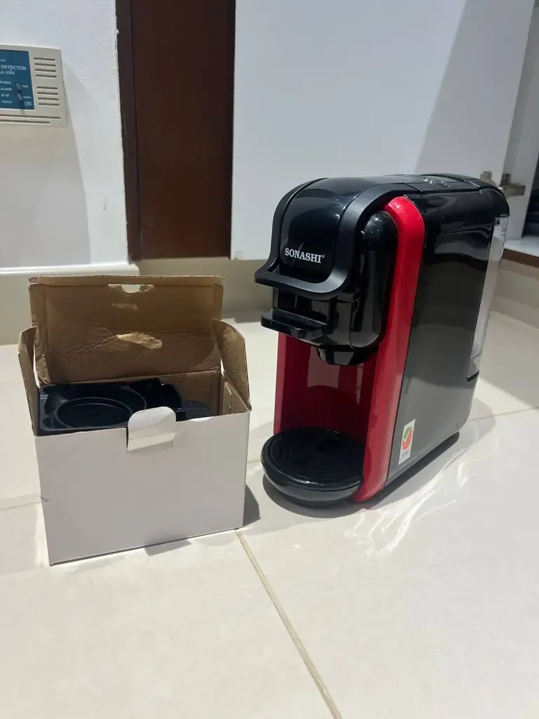 Кофемашина рабочая с насадками под разные капсулы. 50аед, Dubai hills