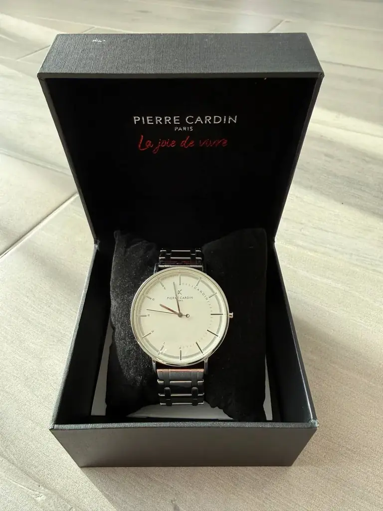 Мужские часы Pierre Cardin.