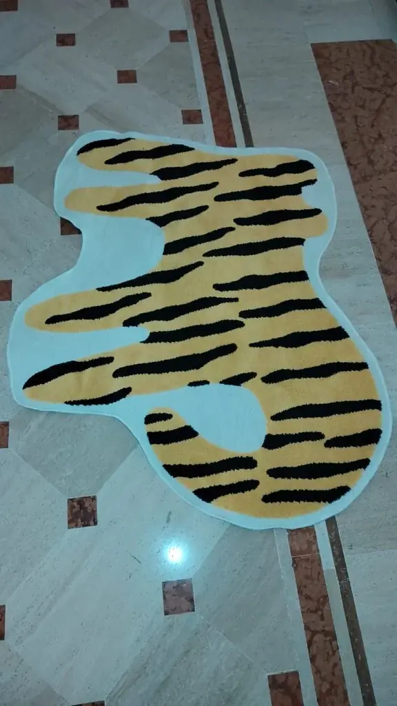 Продаётся коврик IKEA Tiger 50х40 см, 80 дирхам. Забирать в Jumeirah или отправлю доставщиком по пр…
