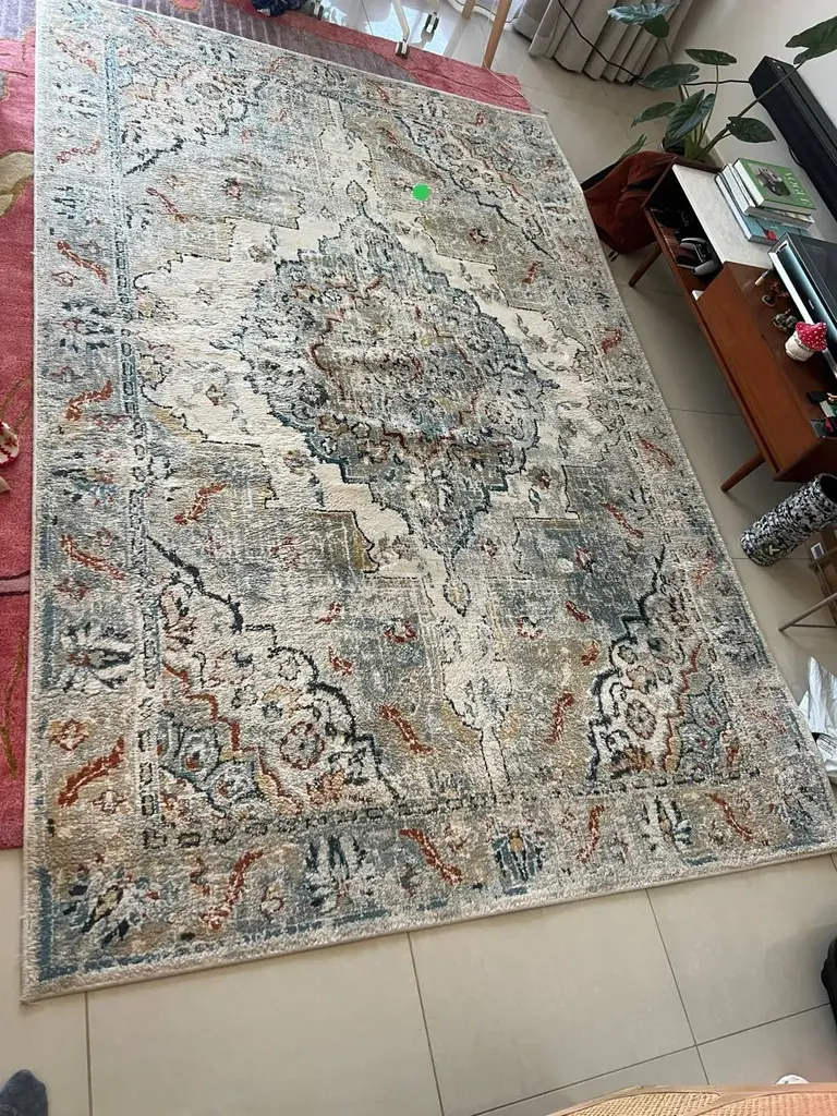 Ковер Ikea onsevig с шрамом от утюга, 100aed, Dubai Hills