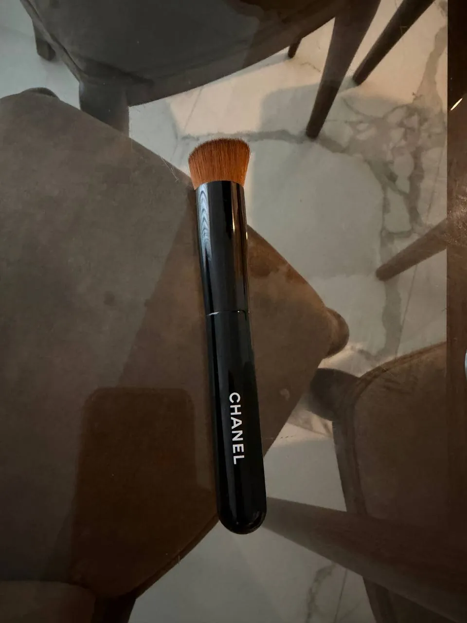 Совершенно новая кисточка для тональной /консиллера Chanel