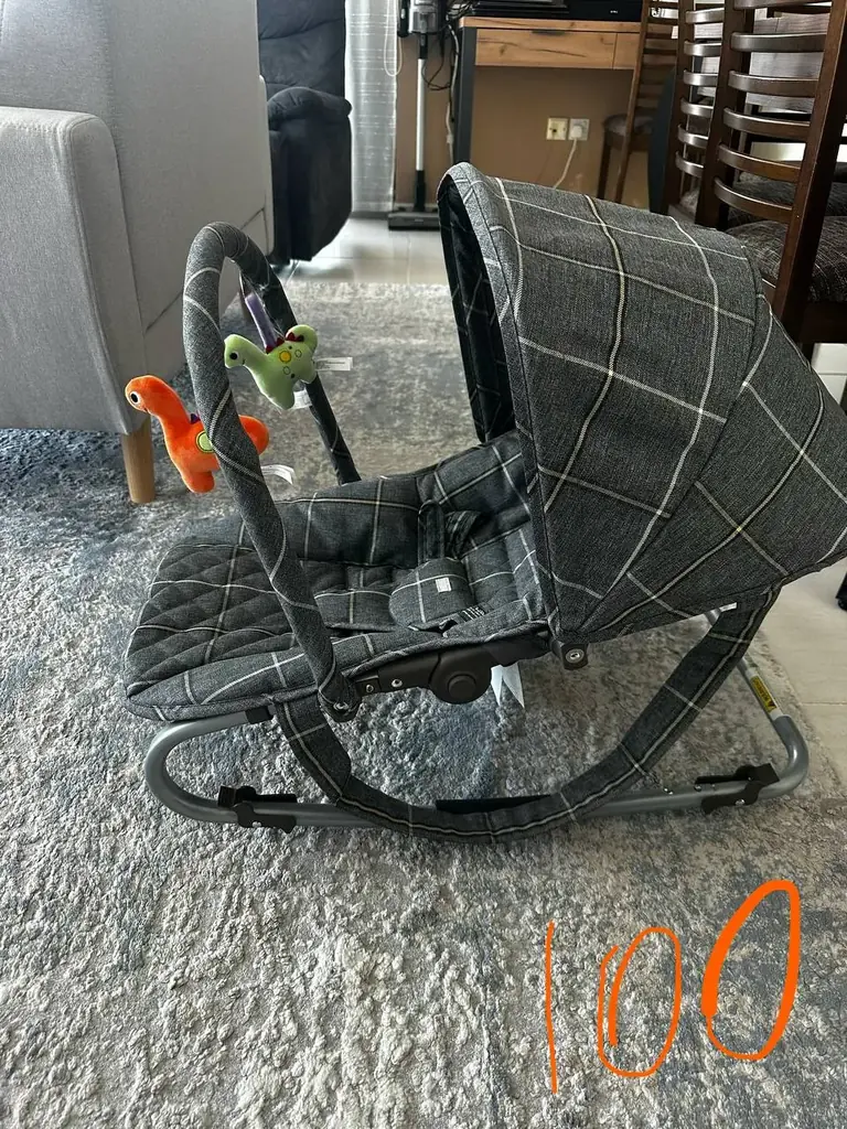Rocker новый 100 дирхам Бизнес Бэй