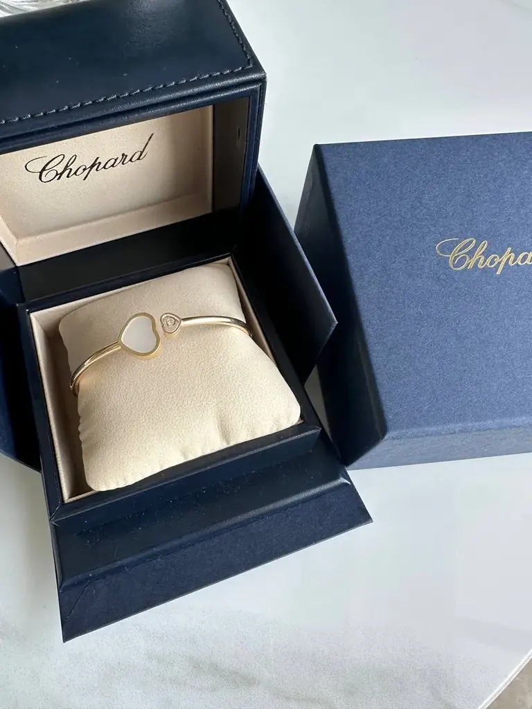 Продам оригинальный браслет Chopard Happy Hearts из этичного жёлтого золота 18K с бриллиантом и пер…
