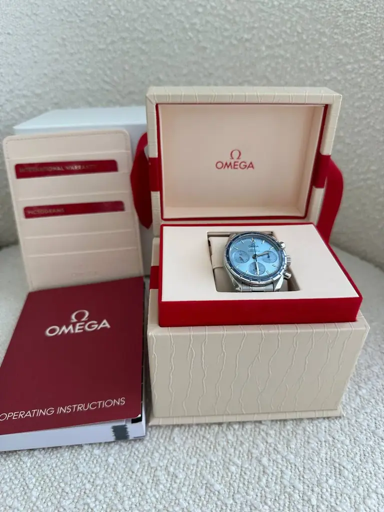 OMEGA SPEEDMASTER 38 CO‑AXIAL CHRONOMETER CHRONOGRAPH 38 MM. International warranty till December 2…