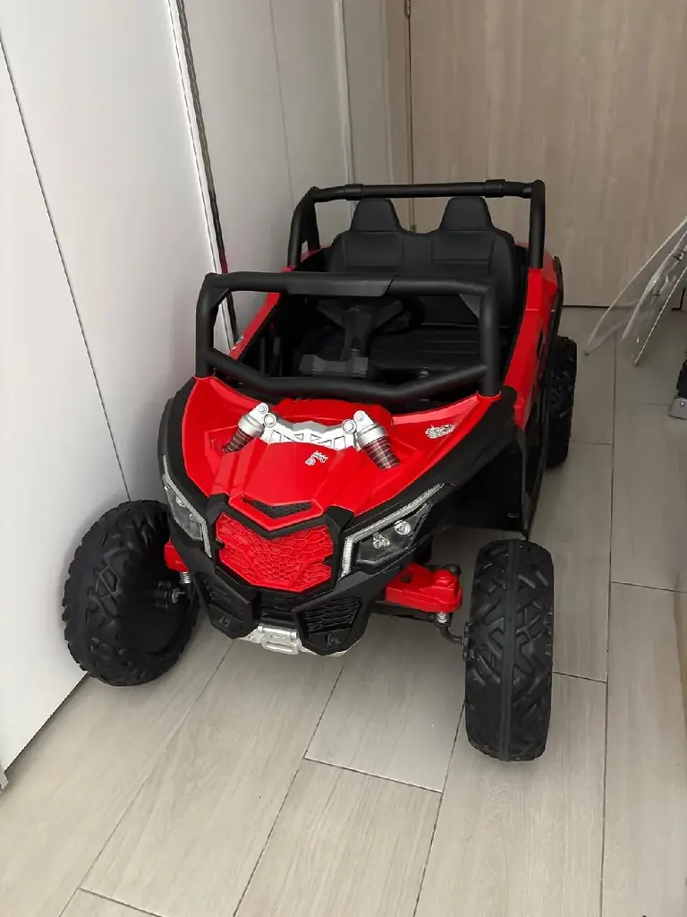 🚗 Детский электромобиль с пультом управления — 350 AED