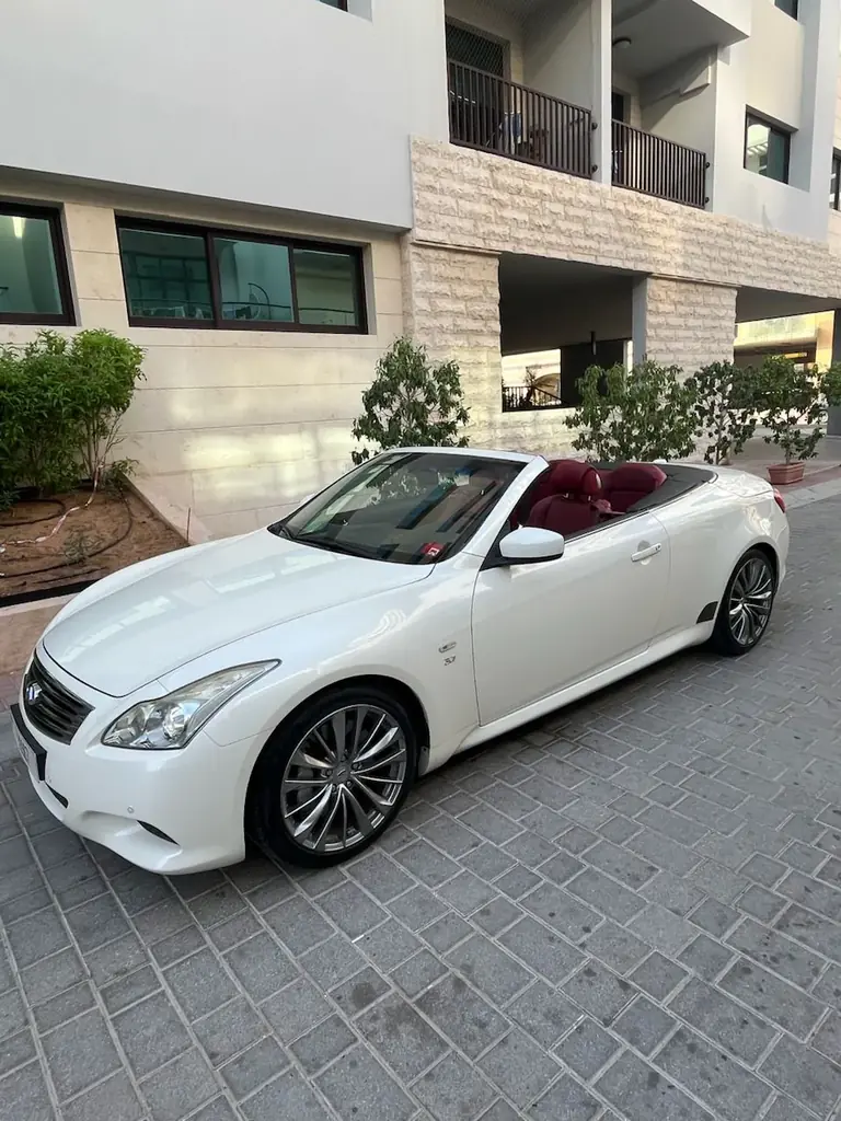 Infiniti Q60, 2016, GCC, 3,7-v6, 333 л.с., 7-ступенчатый простой автомат, пробег 153 тыс, техническ…