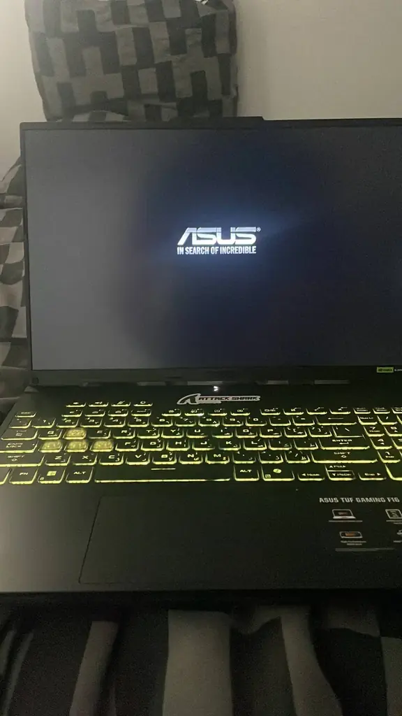 Продам игровой ноутбук :The ASUS TUF Gaming F16 configured with an Intel Core i5 (or Core 5) proces…
