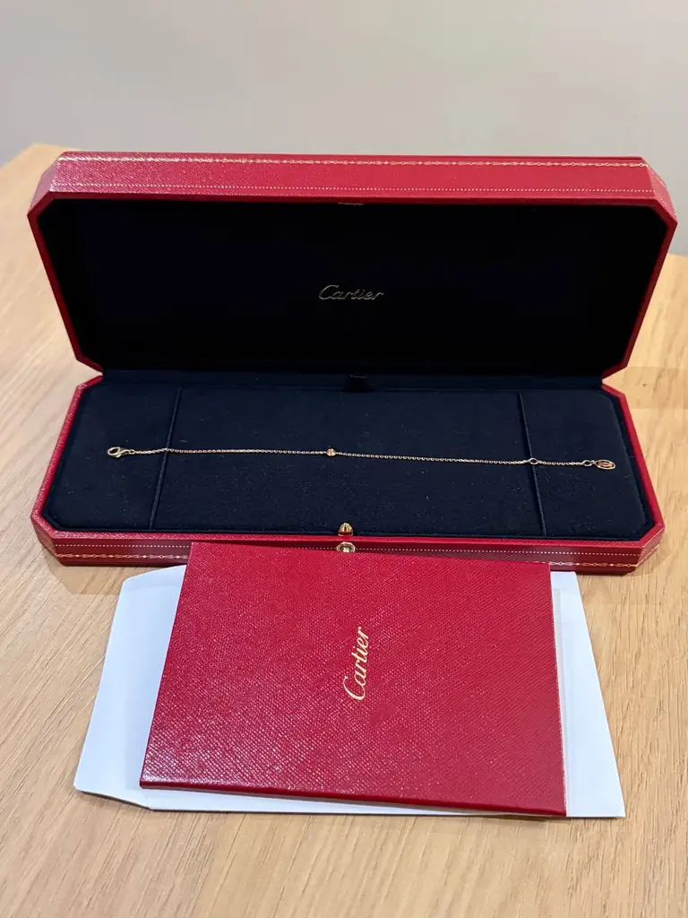 Продам браслет Cartier, оригинал, с сертификатом. Район Mall of Emirates