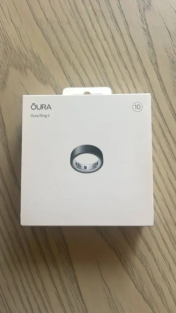 Oura Ring 4 – Stealth Black | Size 10