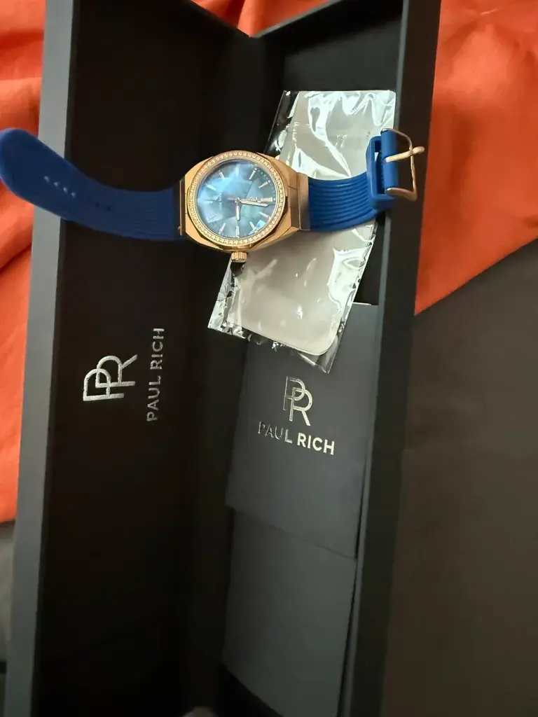 Часы оригинал Paul Rich gold rose metallic. Розовый и синий варианты ремешков.
